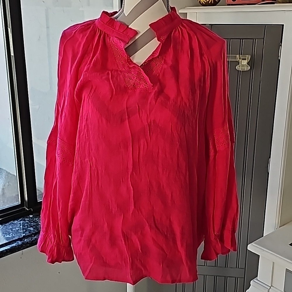 Ladies Counterparts long sleeve top NWT